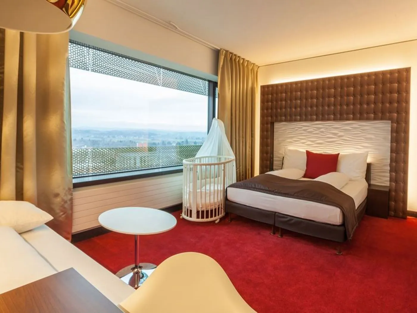 Airport Hotel Basel - Convenient & Friendly 3*,  Suisse