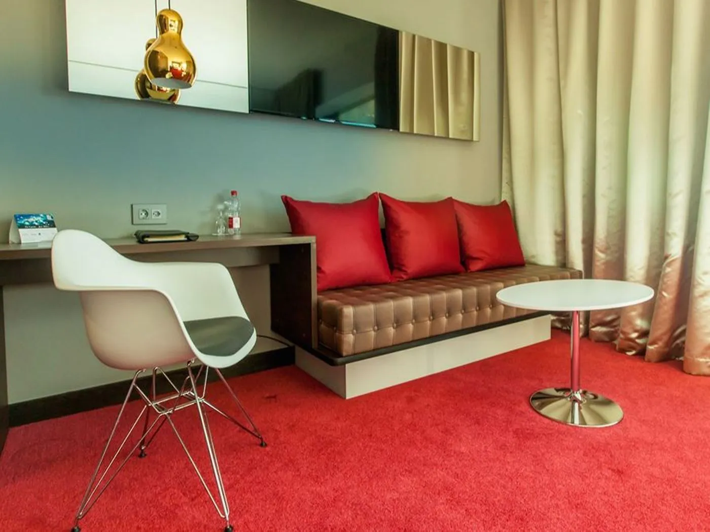 Airport Hotel Basel - Convenient & Friendly