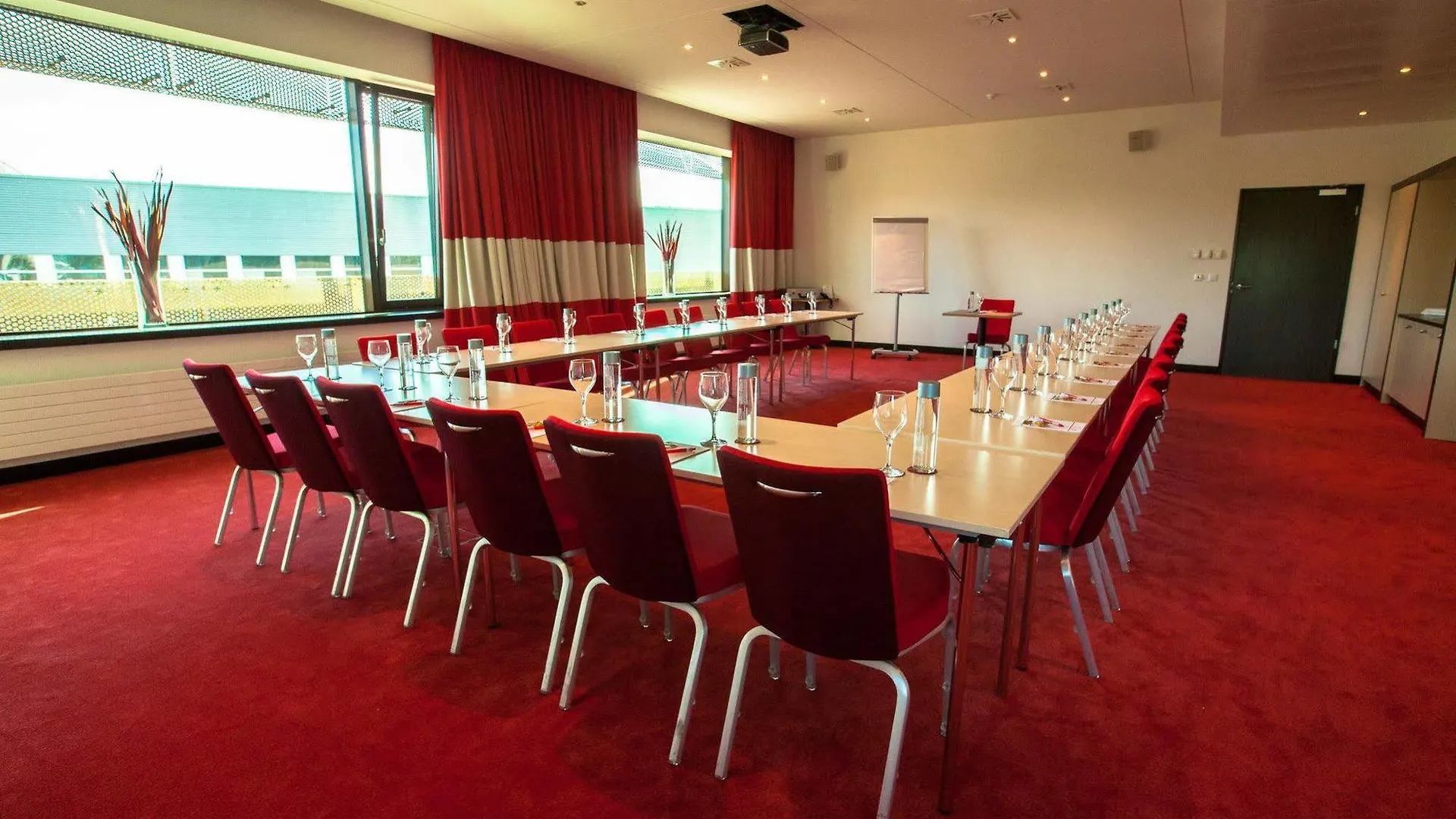 ***  Airport Hotel Basel - Convenient & Friendly שוויץ